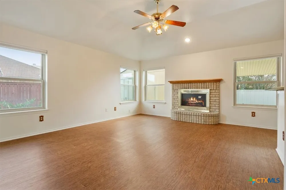 600 Hogan Drive Harker Heights, TX 76548
