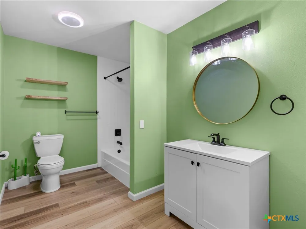 102 Mossridge Universal City, TX 78148