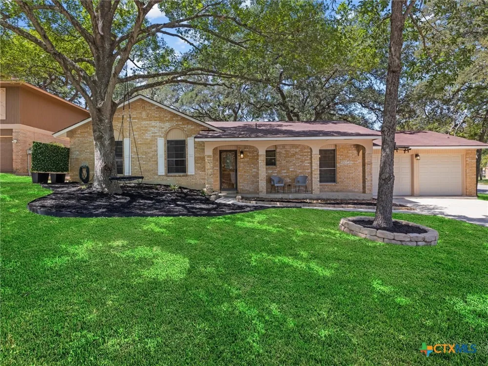 102 Mossridge Universal City, TX 78148