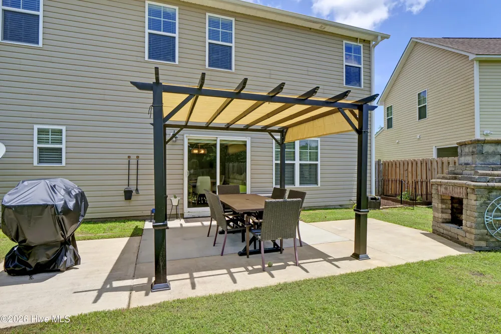 1528 Stones Edge Loop Wilmington, NC 28405