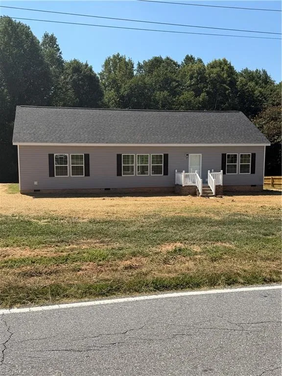 5103 Center Road Jonesville, NC 28624