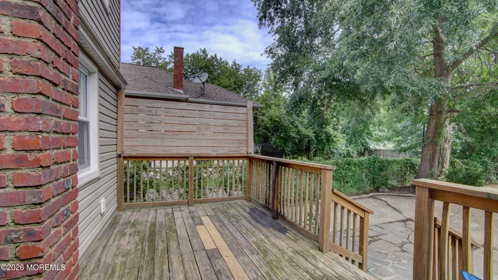 44 Briarwood Avenue Keansburg, NJ 07734