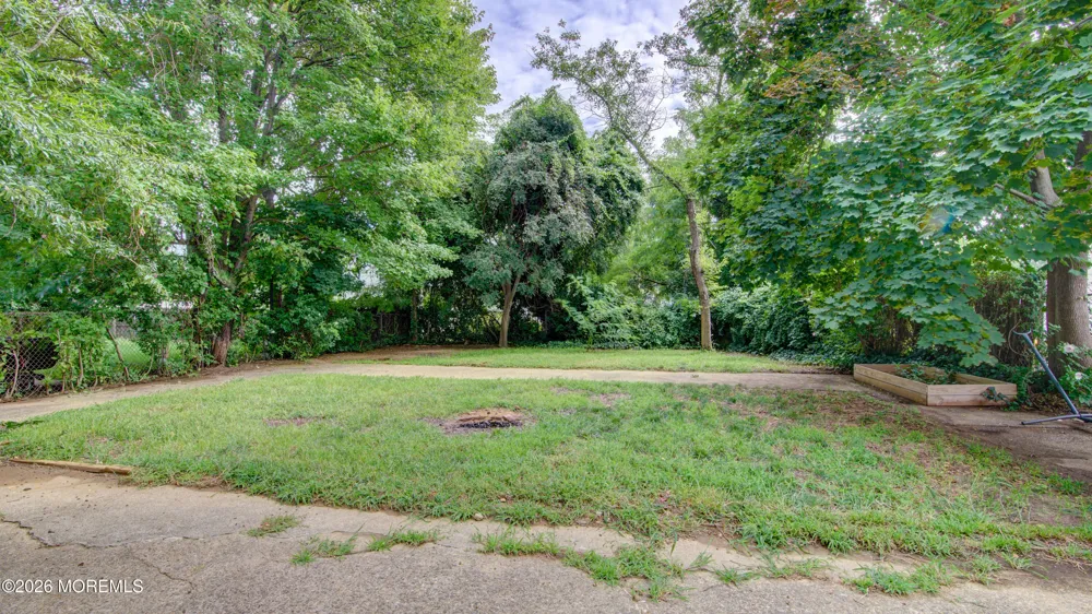 44 Briarwood Avenue Keansburg, NJ 07734