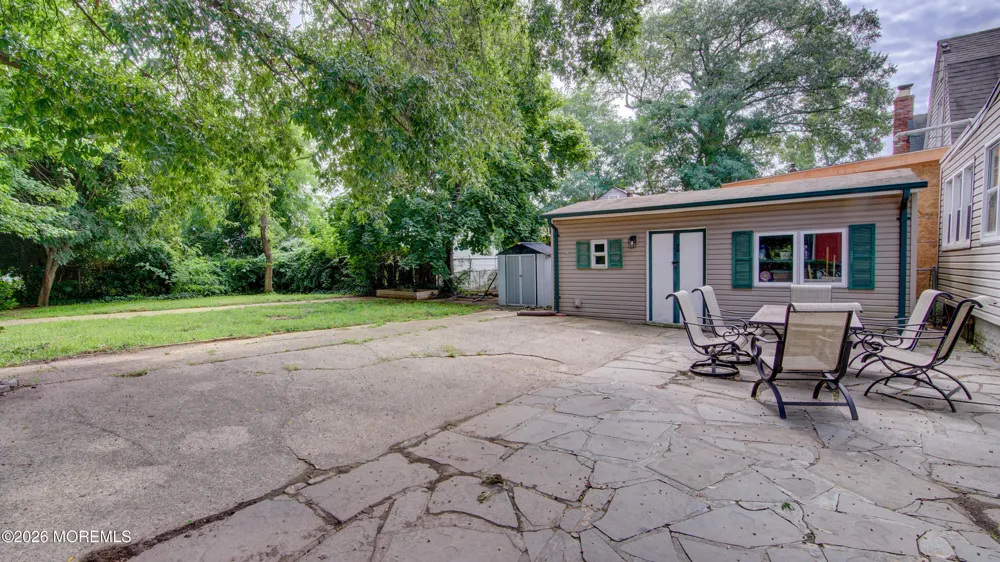 44 Briarwood Avenue Keansburg, NJ 07734
