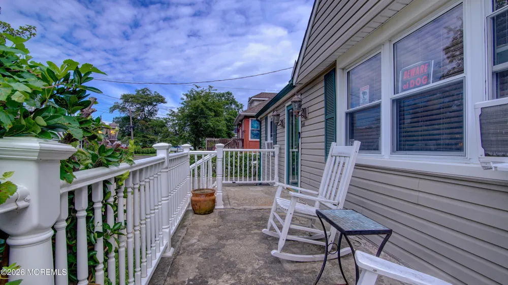 44 Briarwood Avenue Keansburg, NJ 07734
