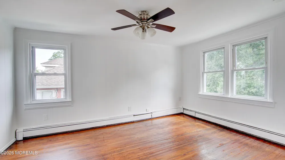 44 Briarwood Avenue Keansburg, NJ 07734