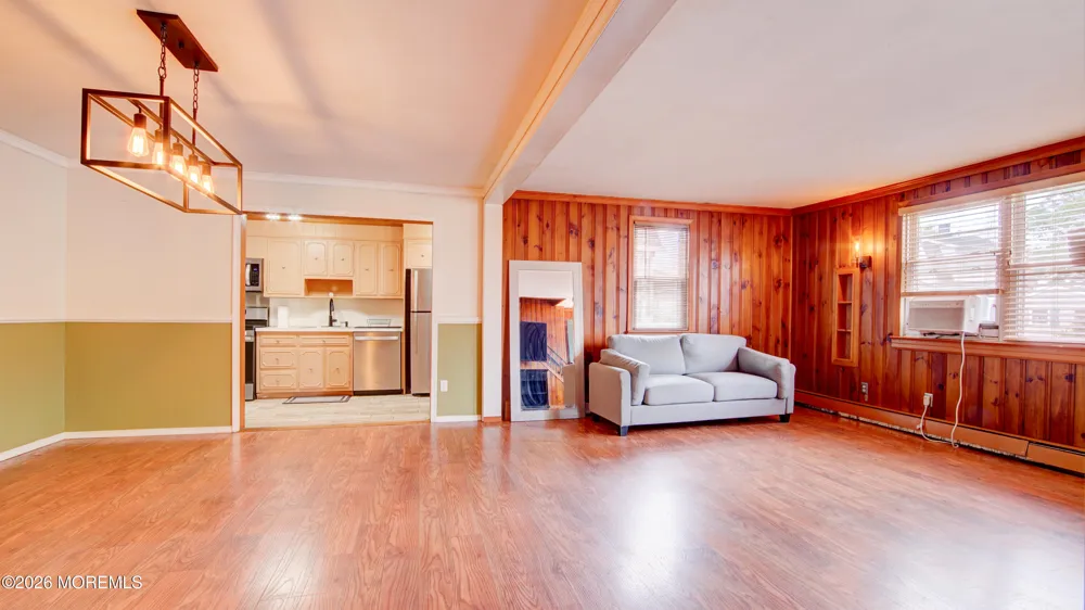 44 Briarwood Avenue Keansburg, NJ 07734