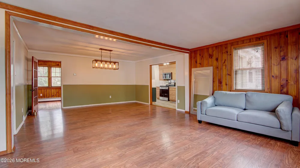 44 Briarwood Avenue Keansburg, NJ 07734