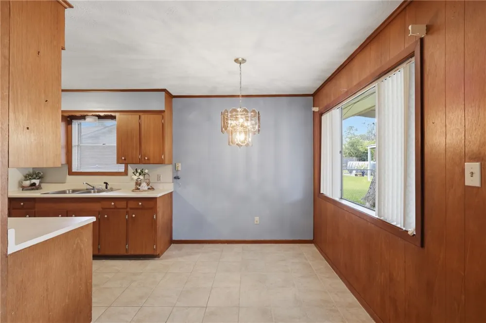 3807 Kelli Lane Bryan, TX 77802