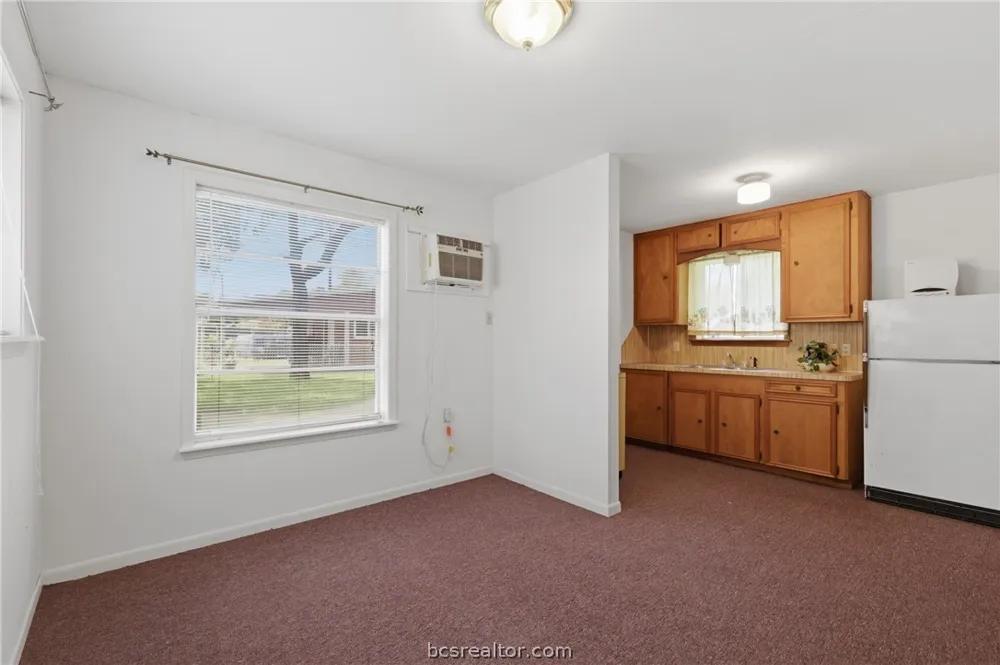 3807 Kelli Lane Bryan, TX 77802