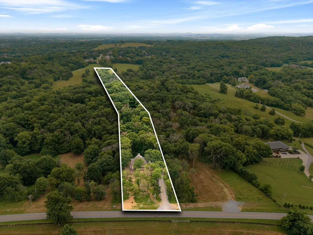 971 Palmer Rd Lebanon, TN 37090