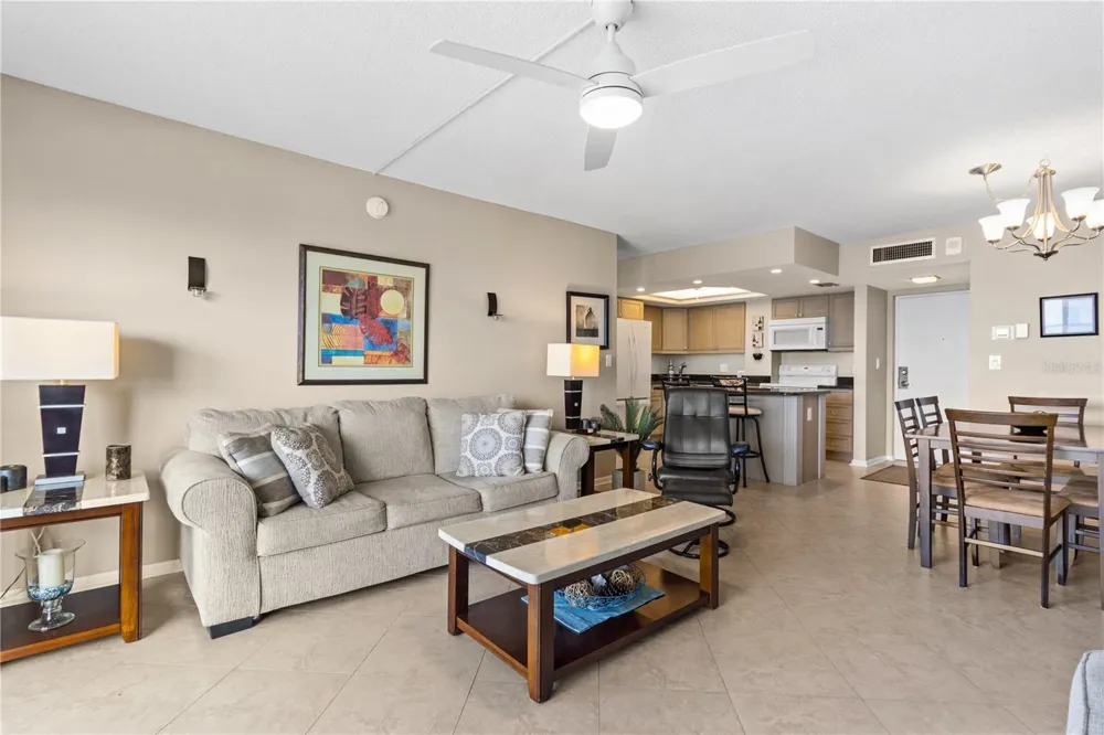 4900 BRITTANY DRIVE S #1512 St Petersburg, FL 33715