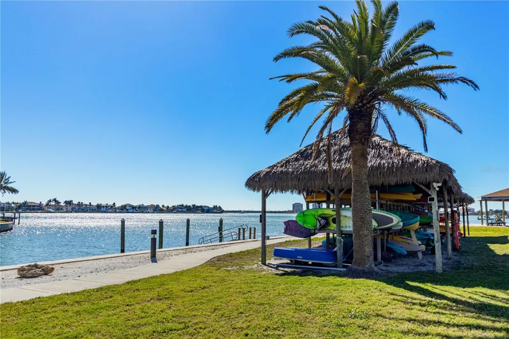 4900 BRITTANY DRIVE S #1512 St Petersburg, FL 33715