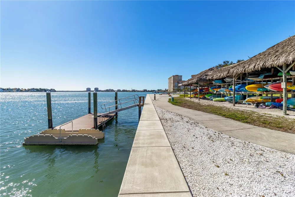4900 BRITTANY DRIVE S #1512 St Petersburg, FL 33715