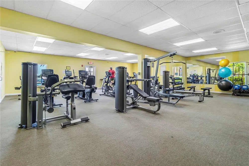 4900 BRITTANY DRIVE S #1512 St Petersburg, FL 33715