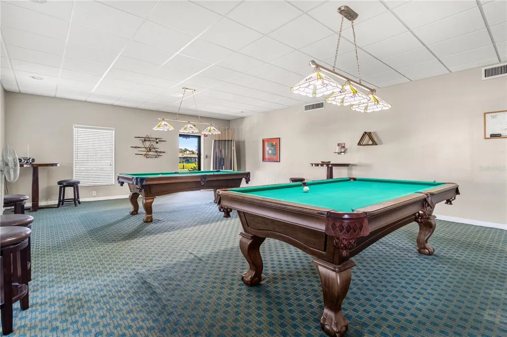 4900 BRITTANY DRIVE S #1512 St Petersburg, FL 33715