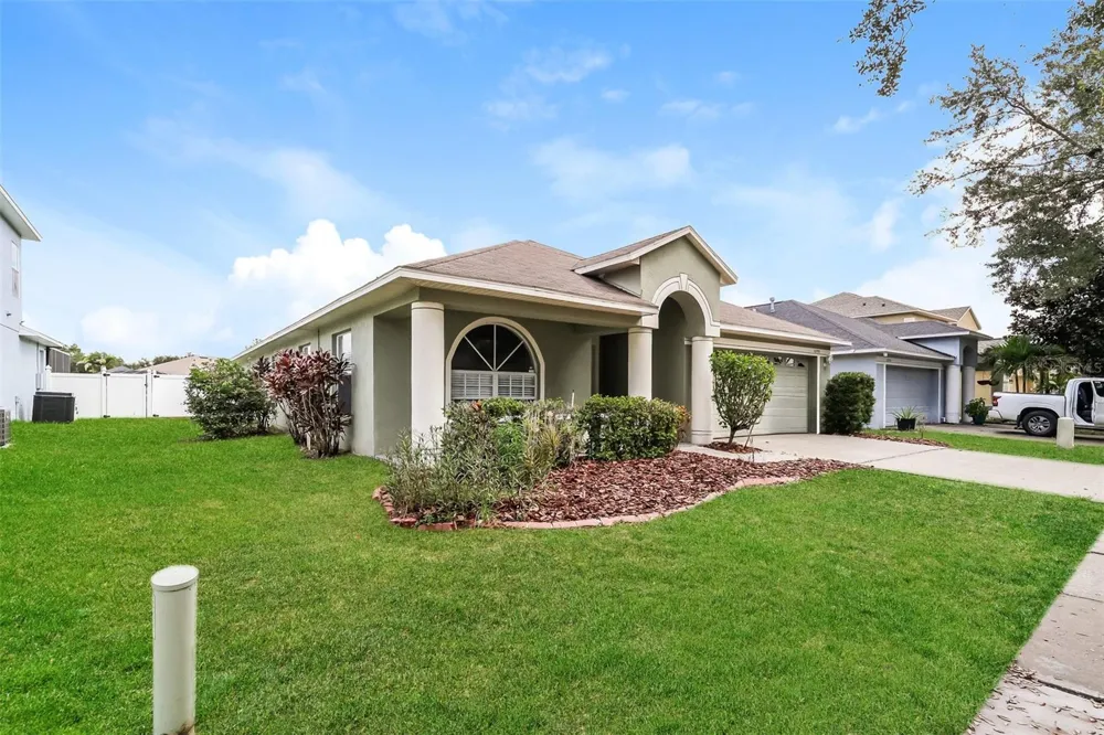 12755 STANDBRIDGE DRIVE Riverview, FL 33579
