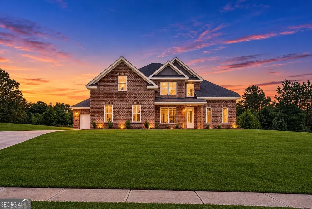 124 Patillo MNR Stockbridge, GA 30281