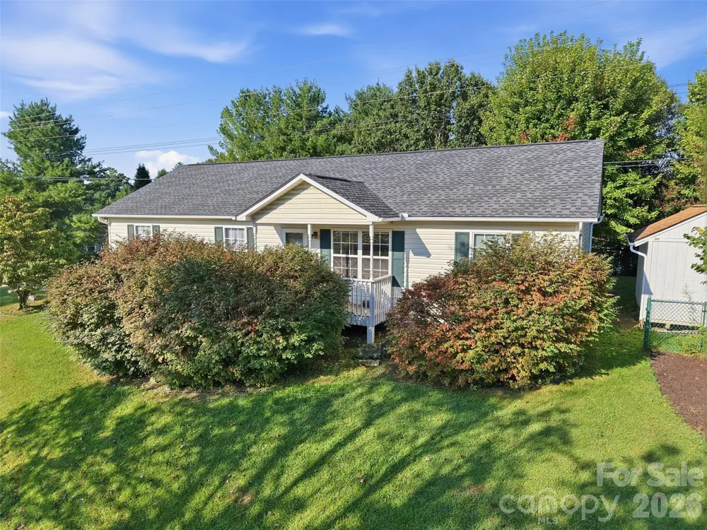 11 Brant Lane Weaverville, NC 28787