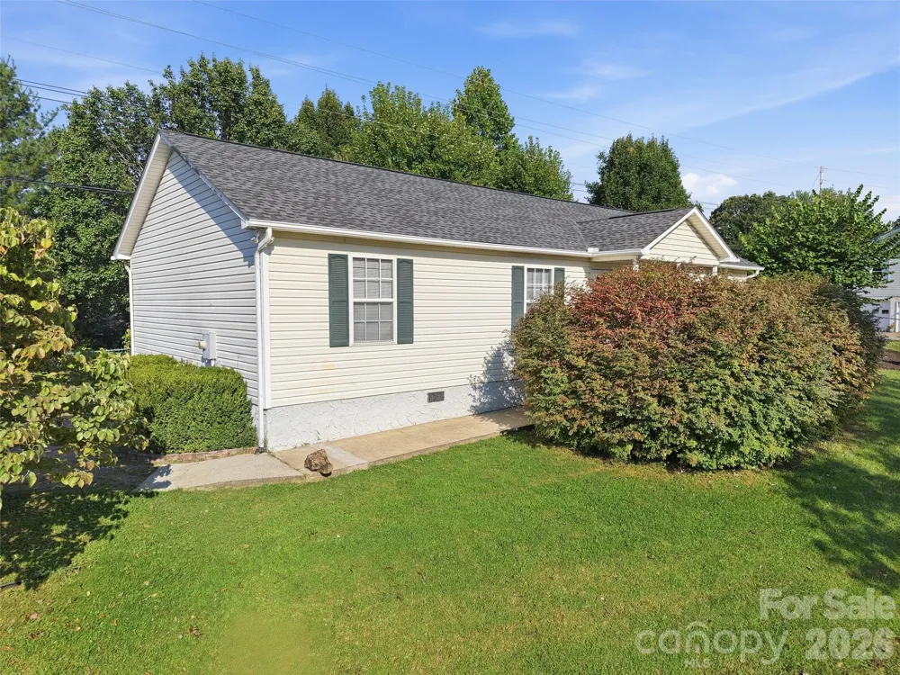 11 Brant Lane Weaverville, NC 28787