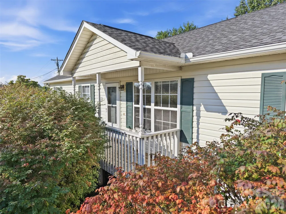 11 Brant Lane Weaverville, NC 28787