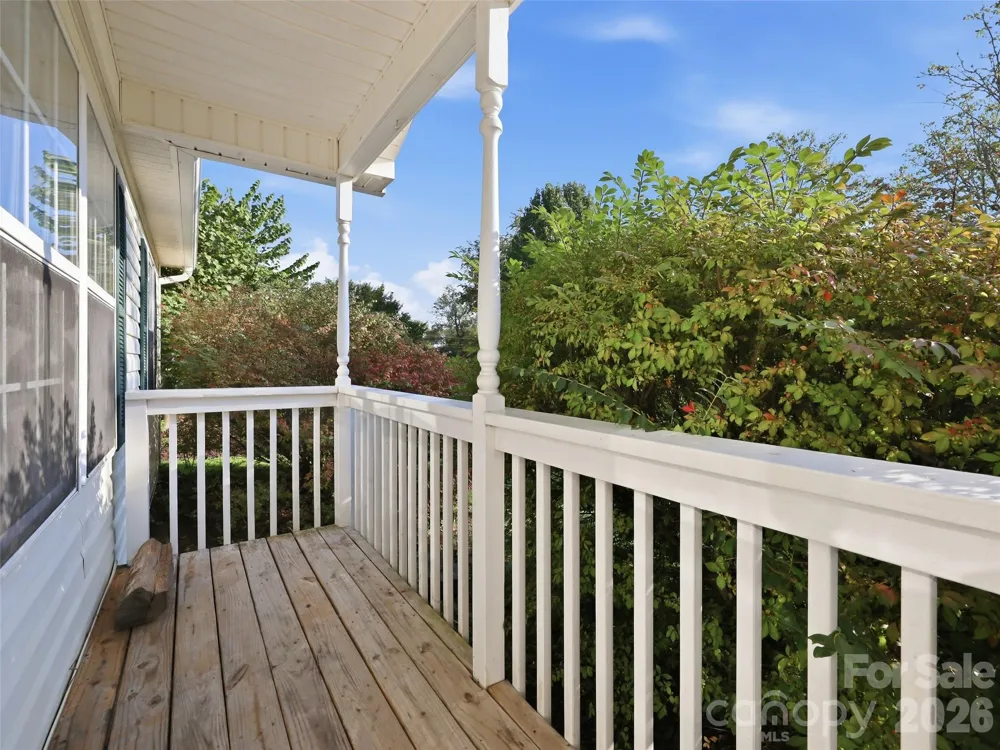 11 Brant Lane Weaverville, NC 28787