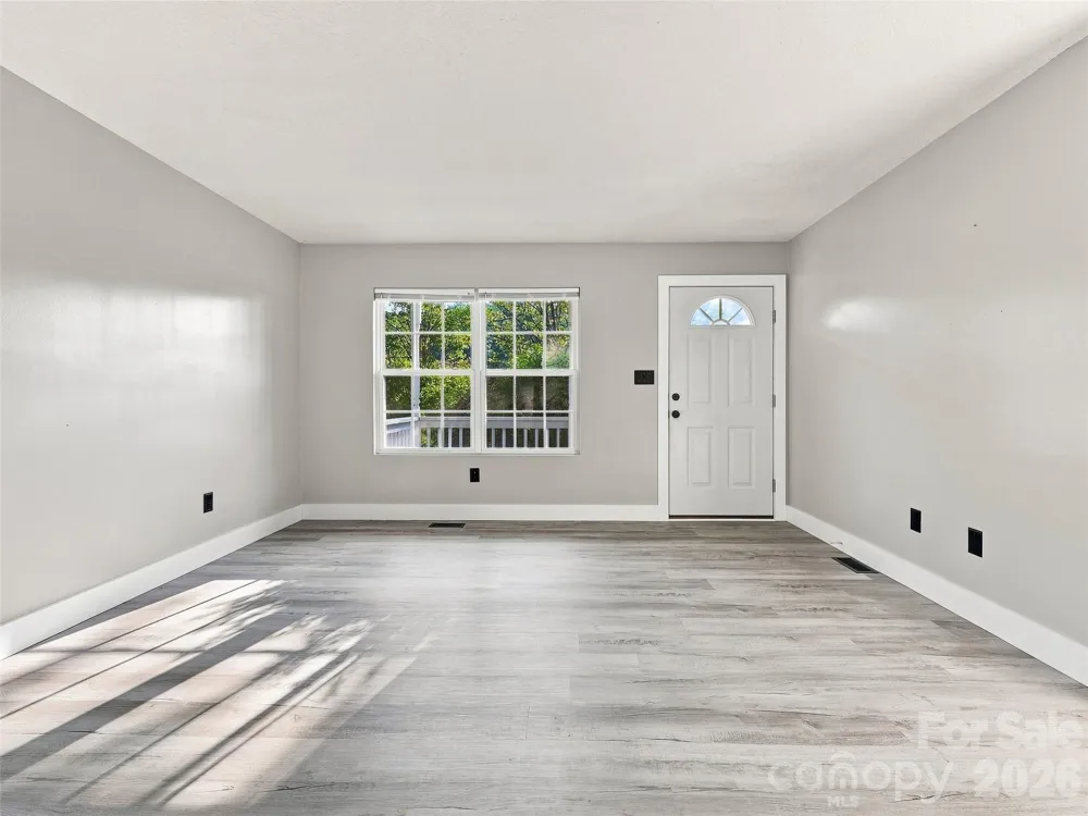11 Brant Lane Weaverville, NC 28787