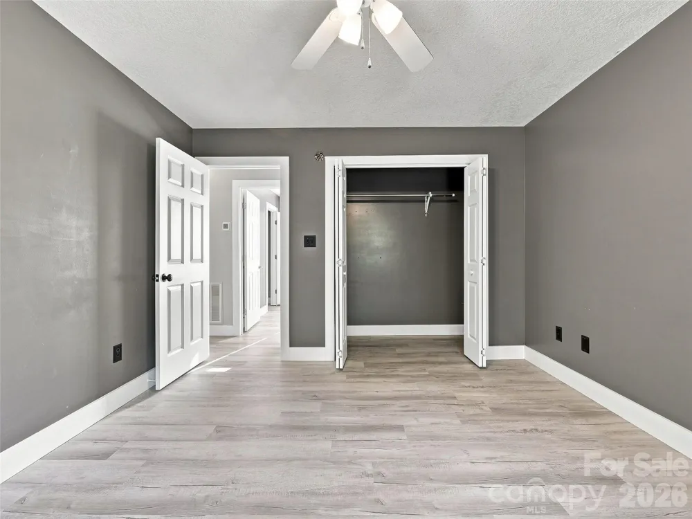 11 Brant Lane Weaverville, NC 28787