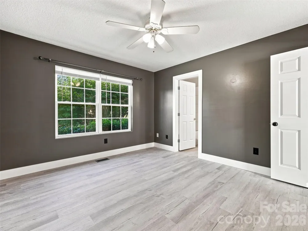 11 Brant Lane Weaverville, NC 28787
