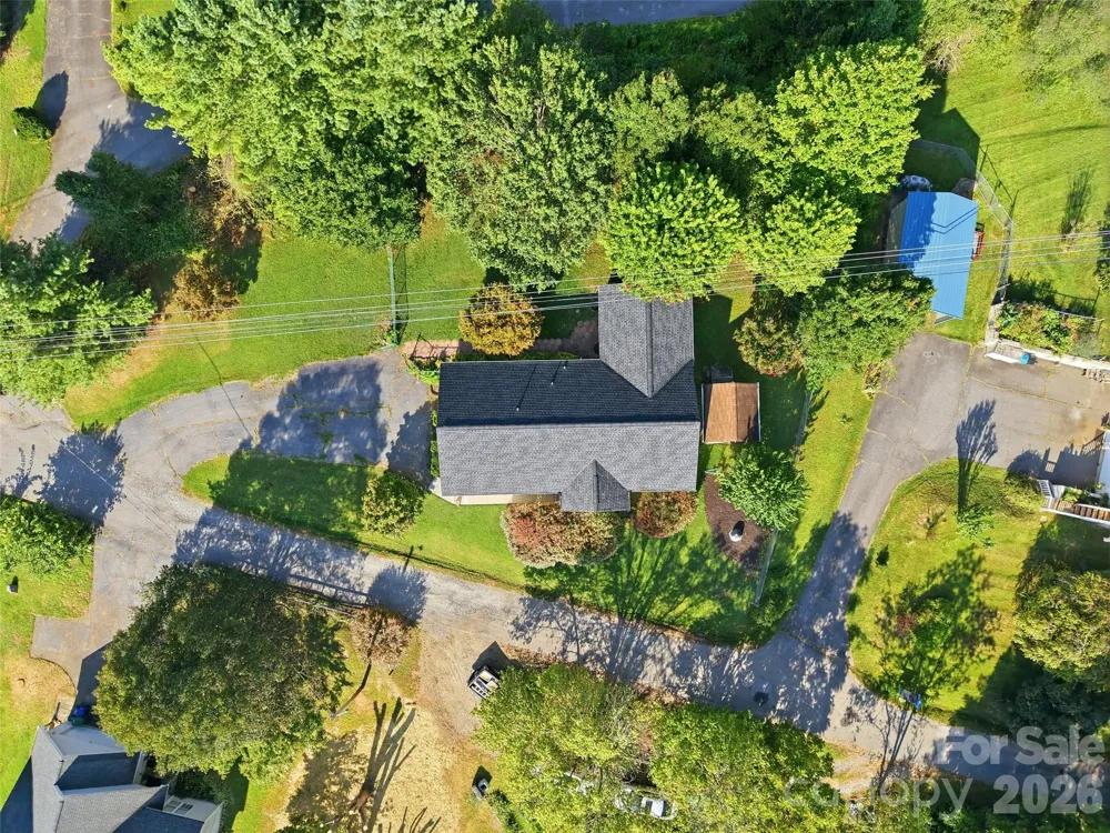 11 Brant Lane Weaverville, NC 28787