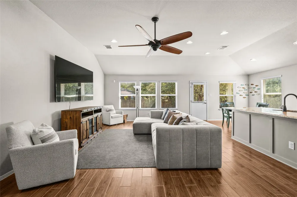 21204 Santa Rosa Avenue Lago Vista, TX 78645