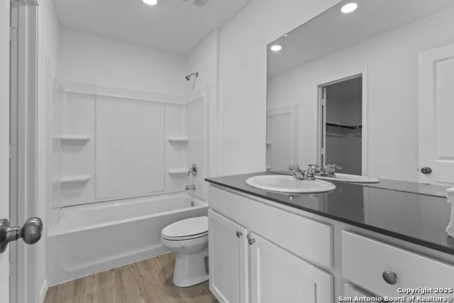1732 Knoll Ridge New Braunfels, TX 78130