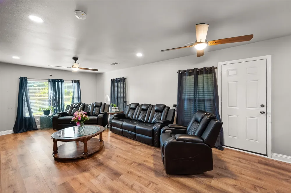 304 T A Carroll Avenue Corsicana, TX 75110
