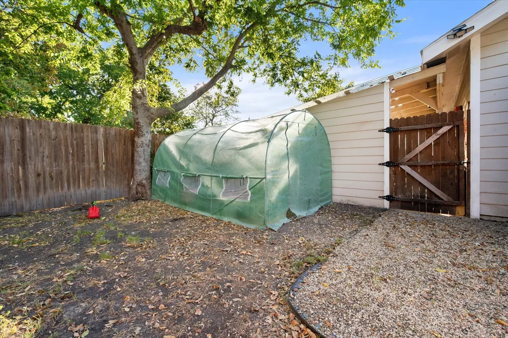 304 T A Carroll Avenue Corsicana, TX 75110