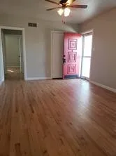 615 W Nash Street Grapevine, TX 76051
