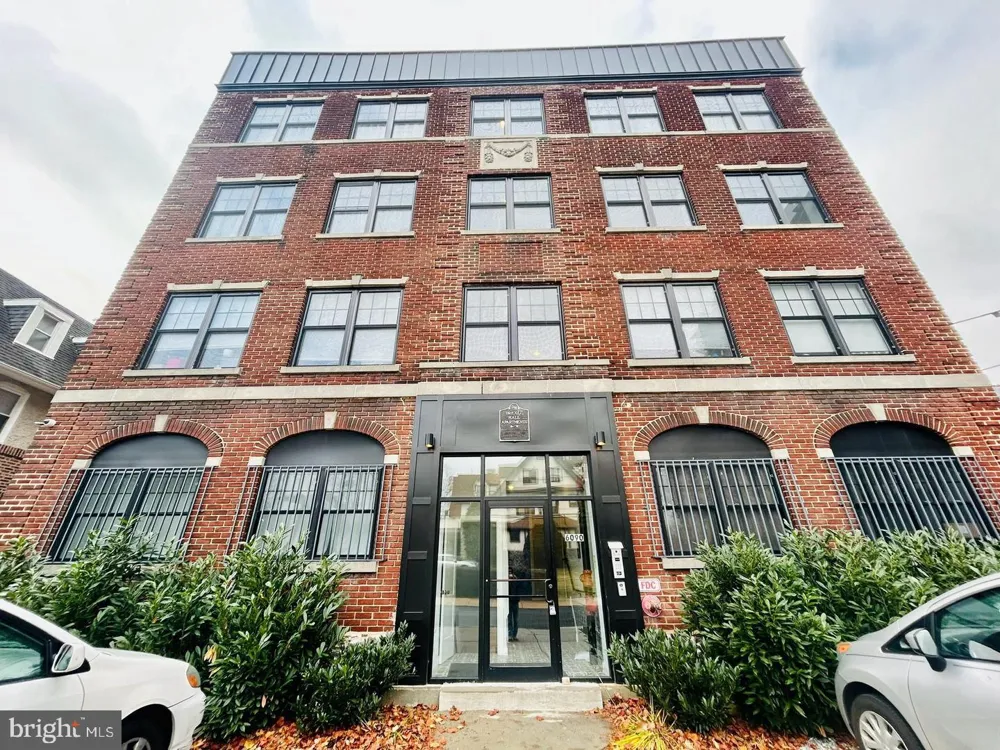 6090 DREXEL ROAD #8 Philadelphia, PA 19131