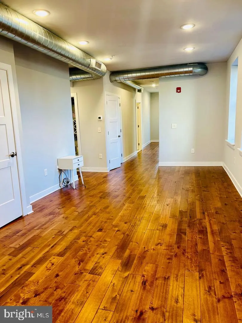 6090 DREXEL ROAD #8 Philadelphia, PA 19131