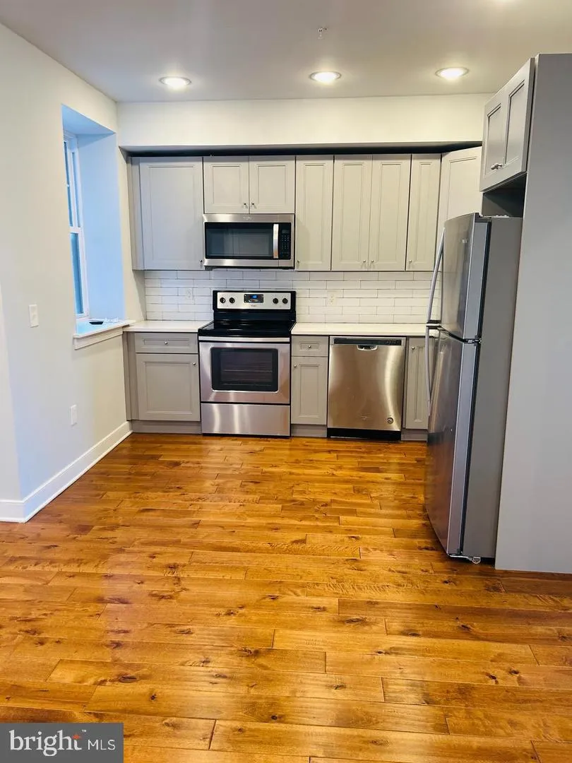 6090 DREXEL ROAD #8 Philadelphia, PA 19131