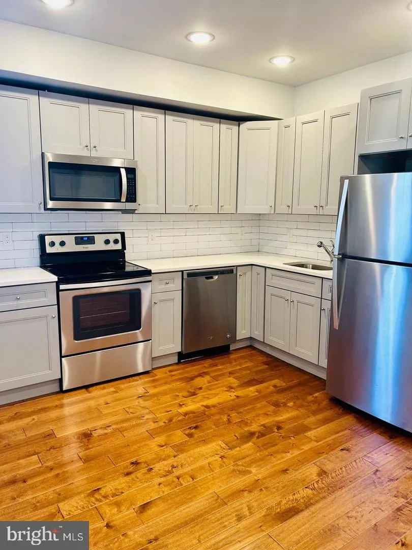 6090 DREXEL ROAD #8 Philadelphia, PA 19131