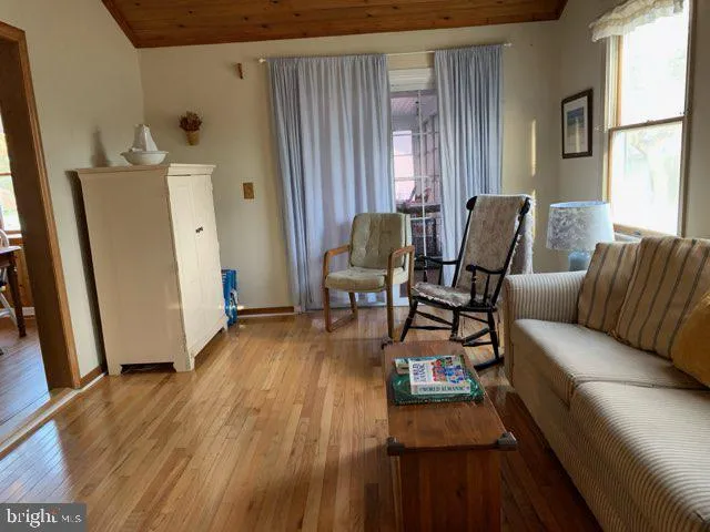 15 WAGON WHEEL ROAD Ocean View, DE 19970