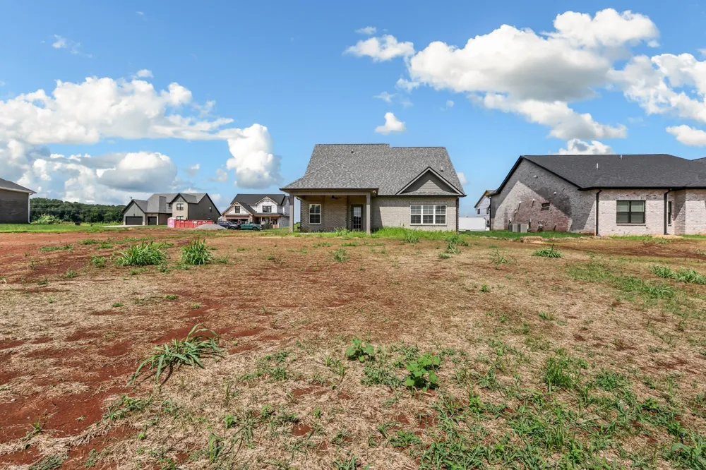3721 Stillwater Point Clarksville, TN 37043
