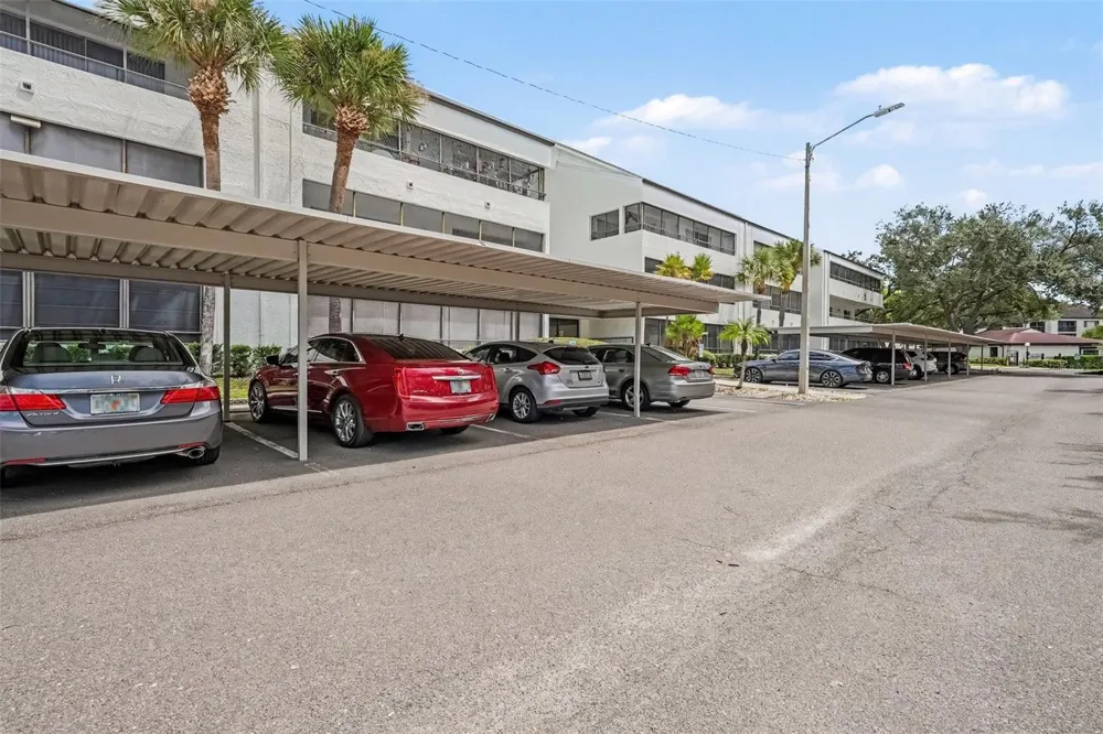 2585 COUNTRYSIDE BOULEVARD #4108 Clearwater, FL 33761