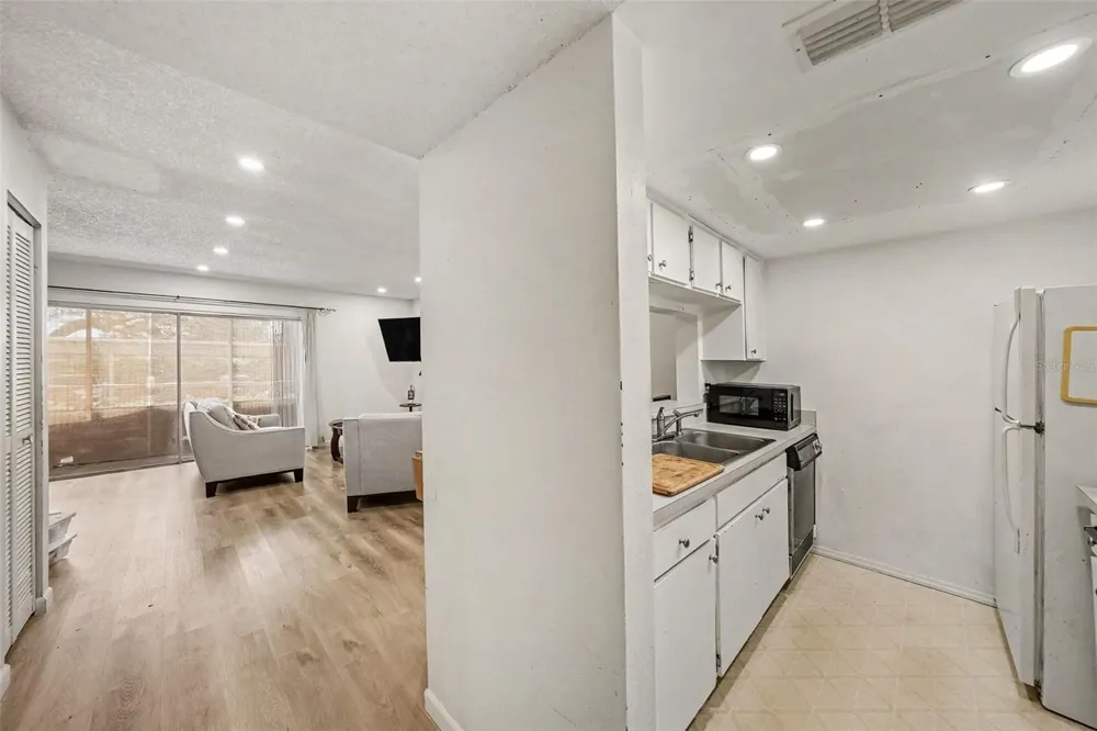 2585 COUNTRYSIDE BOULEVARD #4108 Clearwater, FL 33761
