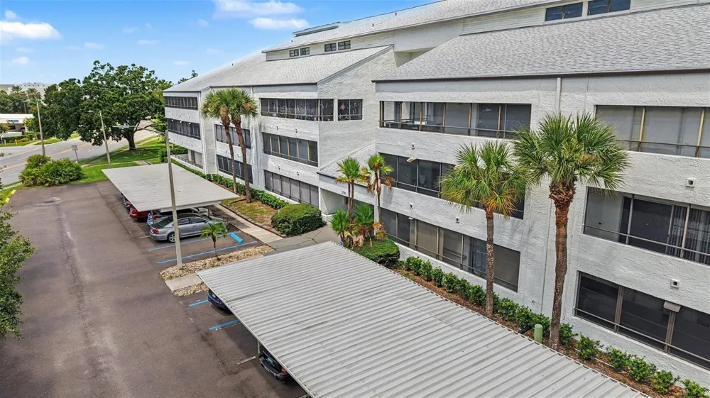 2585 COUNTRYSIDE BOULEVARD #4108 Clearwater, FL 33761
