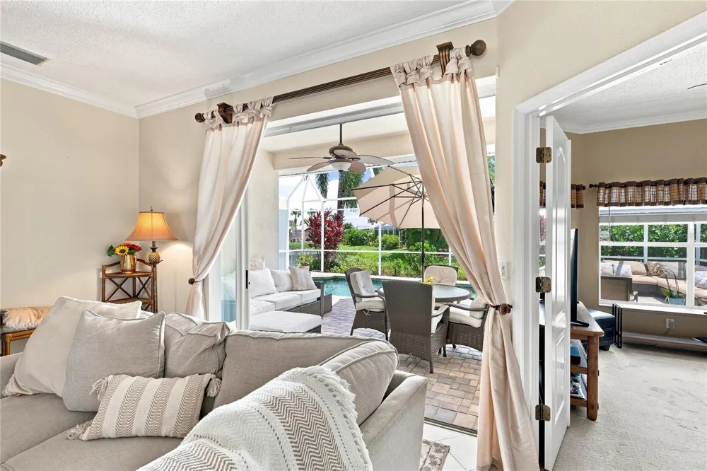 4021 VIA MIRADA Sarasota, FL 34238