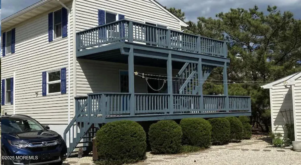 12 E Beardsley Avenue Long Beach, NJ 08008