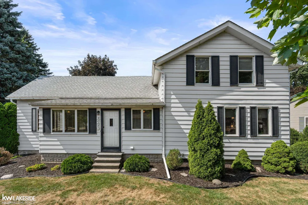 32251 Fruehauf Road Fraser City, MI 48026