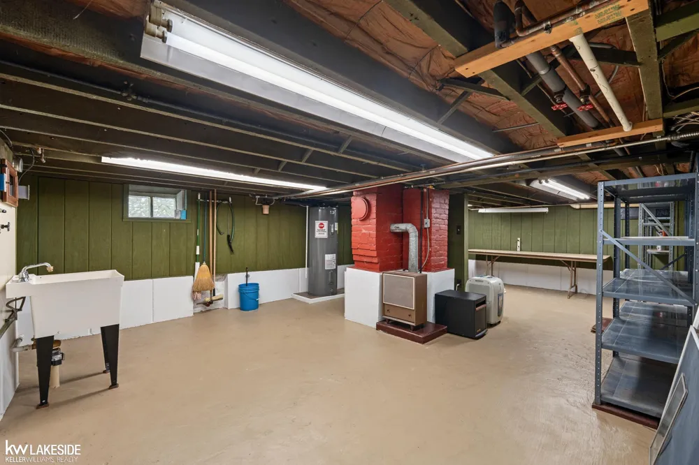 32251 Fruehauf Road Fraser City, MI 48026