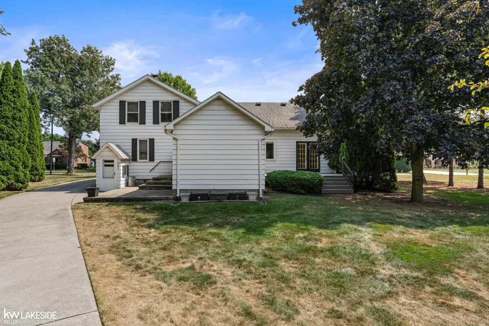 32251 Fruehauf Road Fraser City, MI 48026