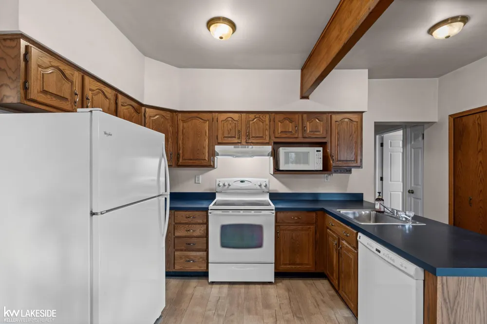32251 Fruehauf Road Fraser City, MI 48026